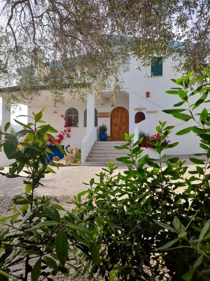 Agriturismo Palas De Serra Country Resort Onifai Exterior photo